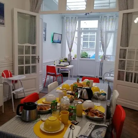 Bed and breakfast My Art House 4*